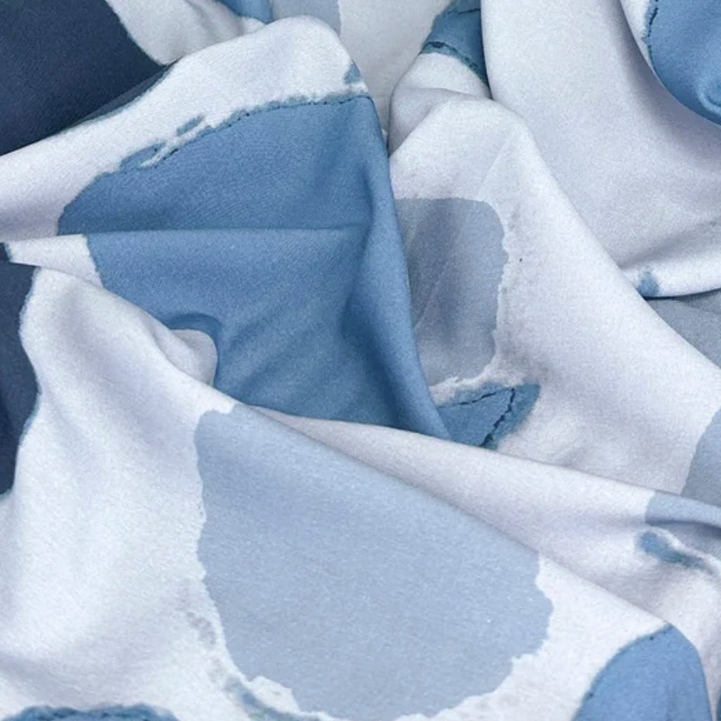 Haro Viscose Watercolour Dots River Blue ½ yd