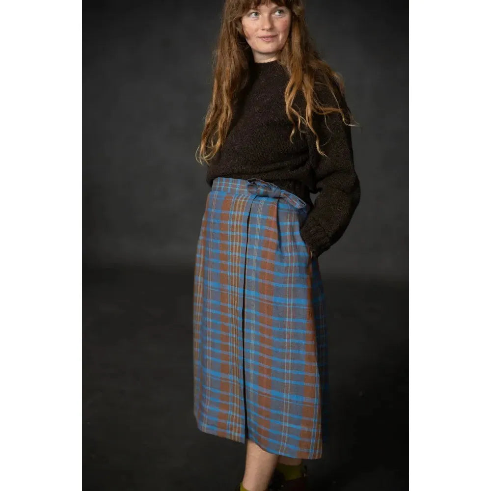 Merchant and Mills The Nevis Skirt Sizes 18-28 Paper Pattern-Pattern-Spool of Thread