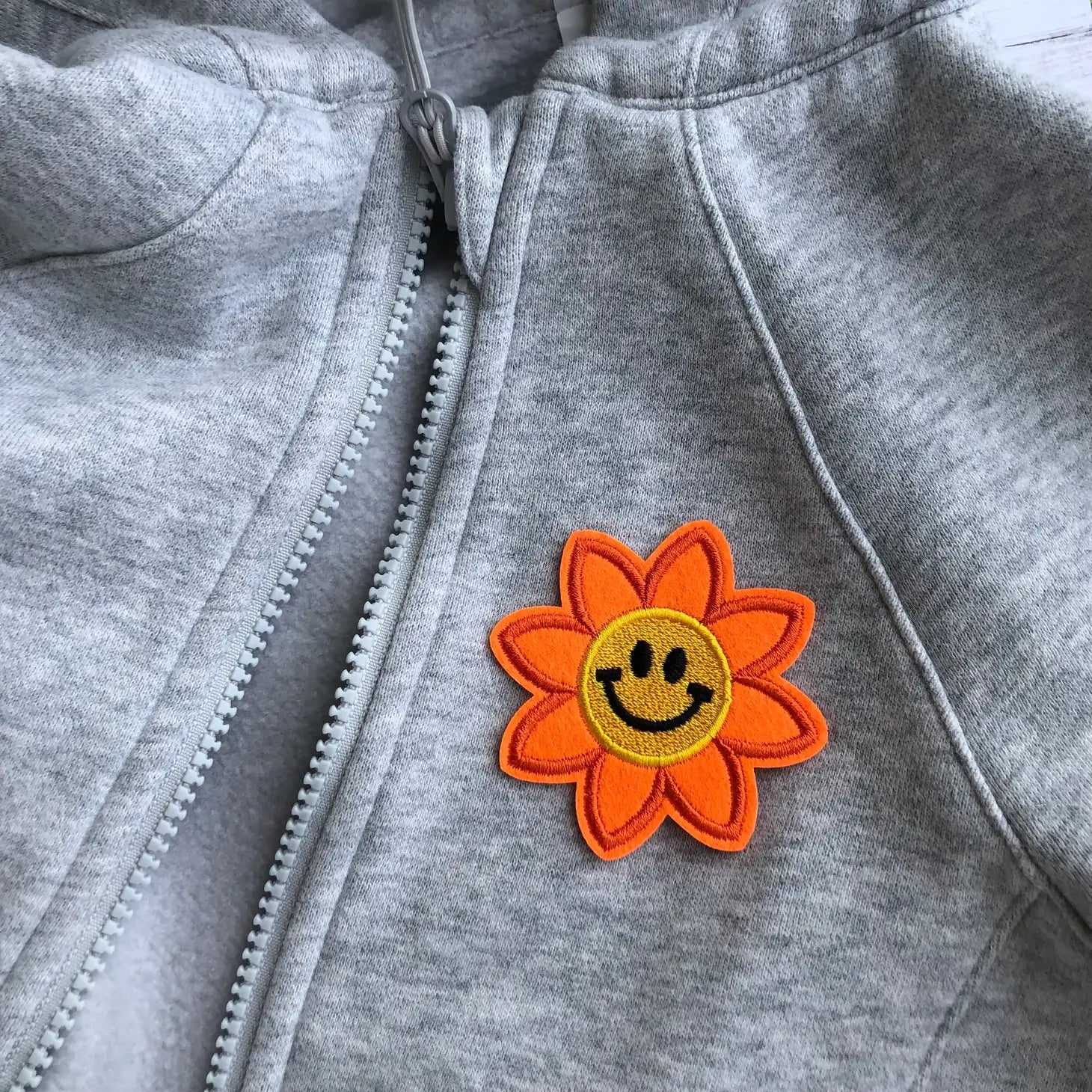 Sunflower Happy Face Iron-on Embroidered Patch-Notion-Spool of Thread
