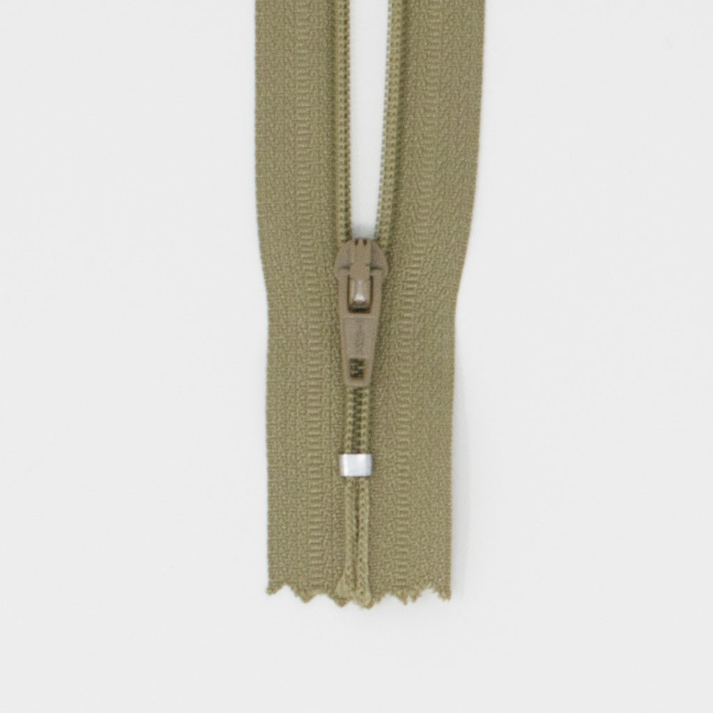 Zipper Dress 9", 23cm Dark Khaki-Notion-Spool of Thread